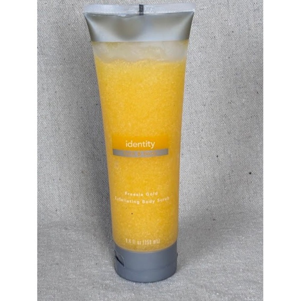 Identity Bath &‎ Body Freesia Gold Exfoliating Body Scrub 8.4 fl oz Discontinued